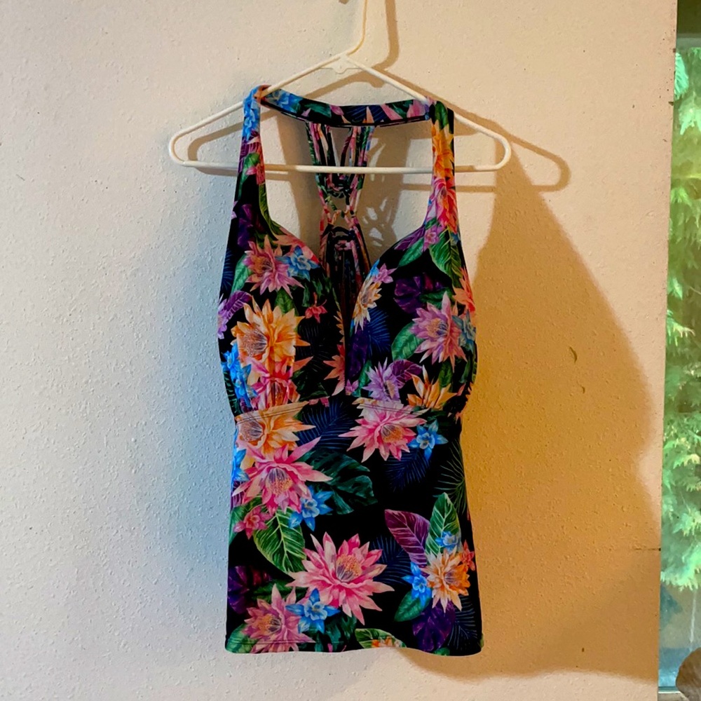 Swim suit top. Beautiful multi colored tropical flower pattern.